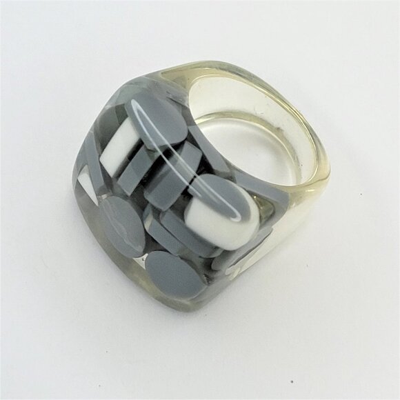 Chunky Square Resin Lucite Ring With Grey And White Pill Beads See Through Ring - Picture 10 of 11